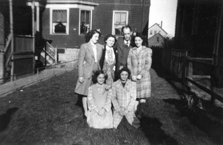 Spring1942-AlbertHall&Family